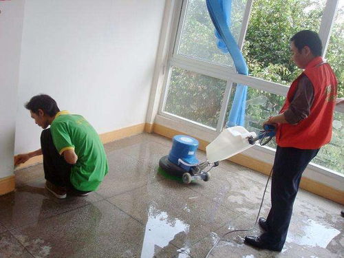 專業(yè)可靠 武漢東西湖鐘點(diǎn)保潔家政服務(wù)，讓家煥然一新